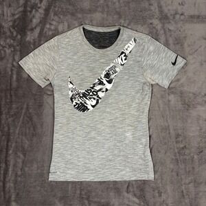 Nike T-Shirt Mens S Grey Dri-FIT 923532-063 Collage Swoosh Graphic Athletic Tee